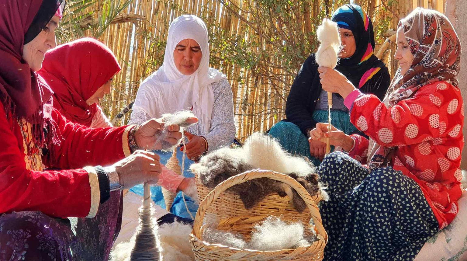 women handmade moroccan rug